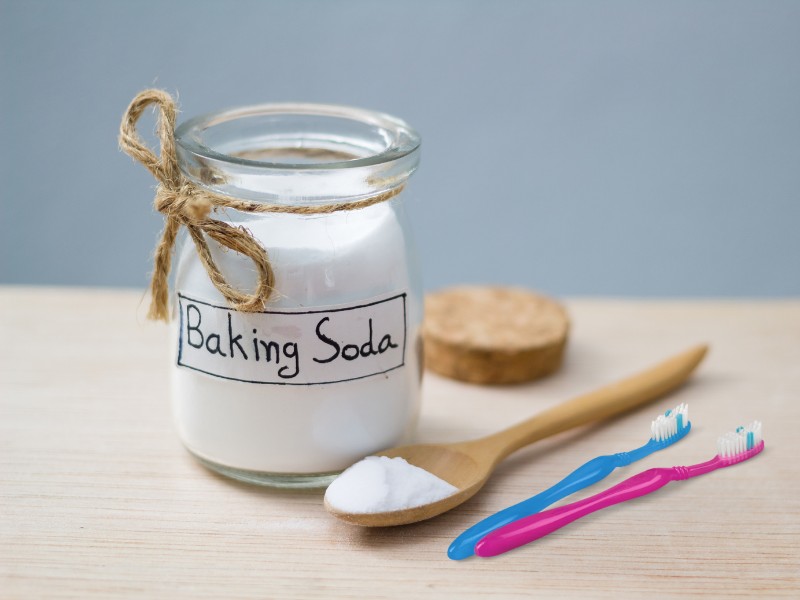 Cách tẩy trắng răng ố vàng bằng baking soda