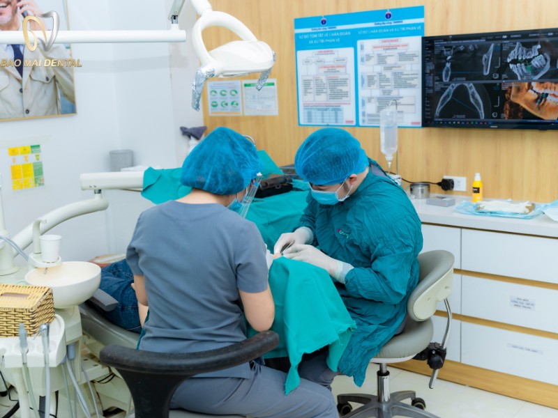 Trồng răng Implant có đau không