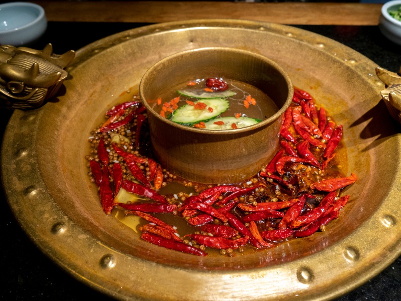 Nhổ răng khôn kiêng ăn gì